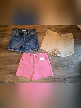 Bundle Of 3 High-Rise Women's Shorts Size 5